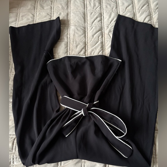 H&M Black Jumpsuit with White Trim - Picture 4 of 5